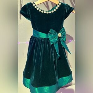 Rare Editions Green Velvet Dress with Pearl Accents